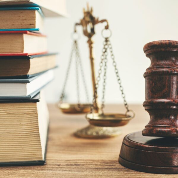 Do top academic credentials still provide lawyers with a big competitive advantage in today’s legal job market?